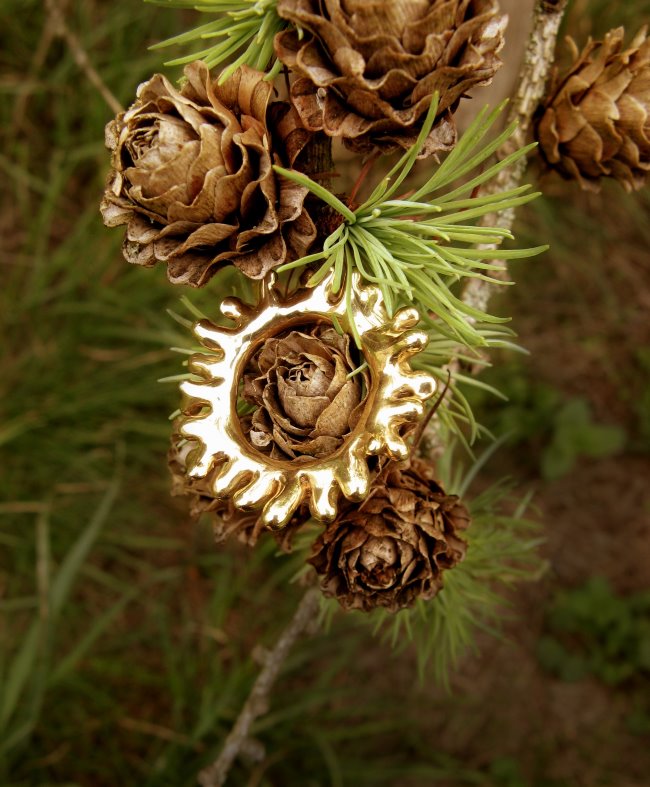 rouelle nature en bronze jaune