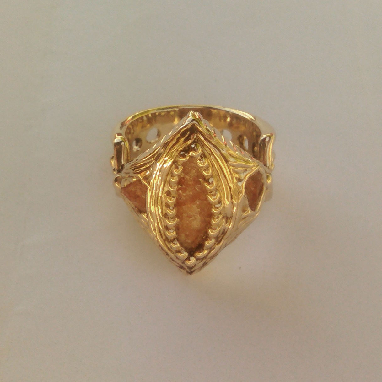 bague bronze jaune et pierres roses